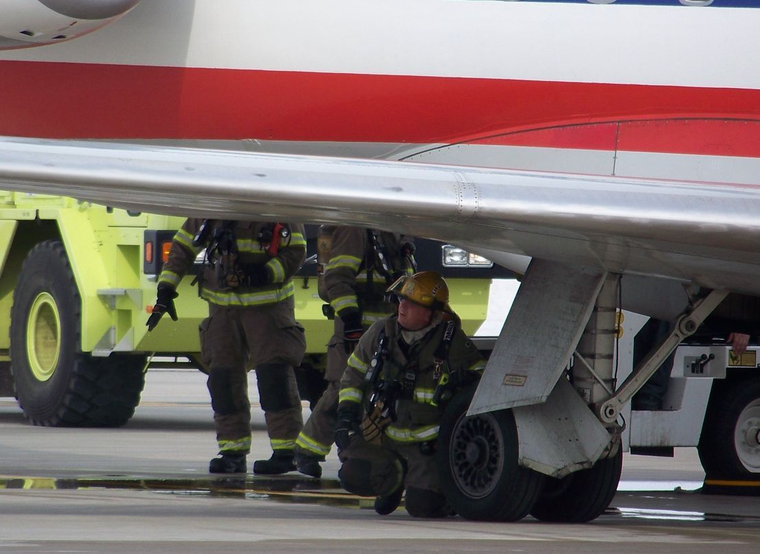 021816jr-emergency-landing-5